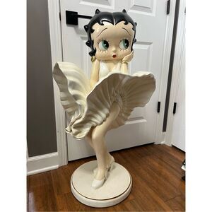 RARE!! COLLECTIBLE BETTY BOOP 3 FEET TALL LARGE STATUE IN MARILYN MONROE POSE